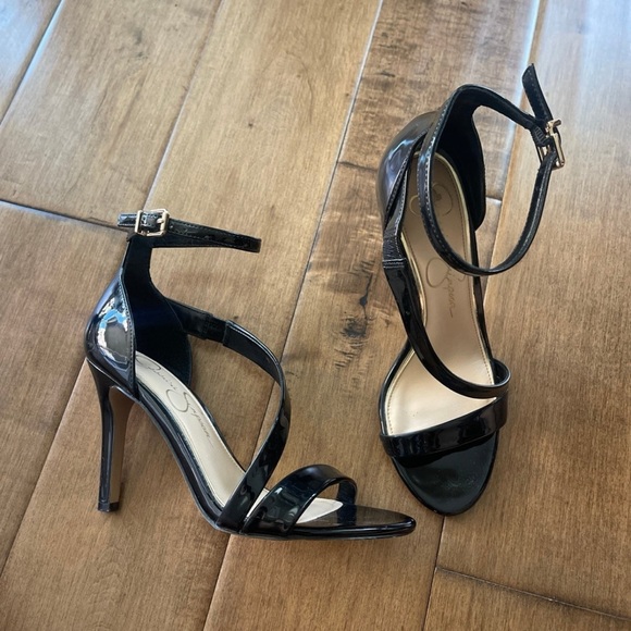 Jessica Simpson Heels RAYLI2 - Picture 2 of 7